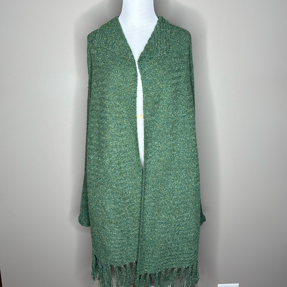 Fever womens fringed cardigan green with gold and white speckles size XL.